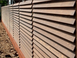 Деревянный забор елочка 12 метров фото в Новороссийске
